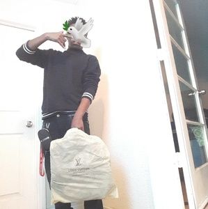 Meet your Posher, Ty